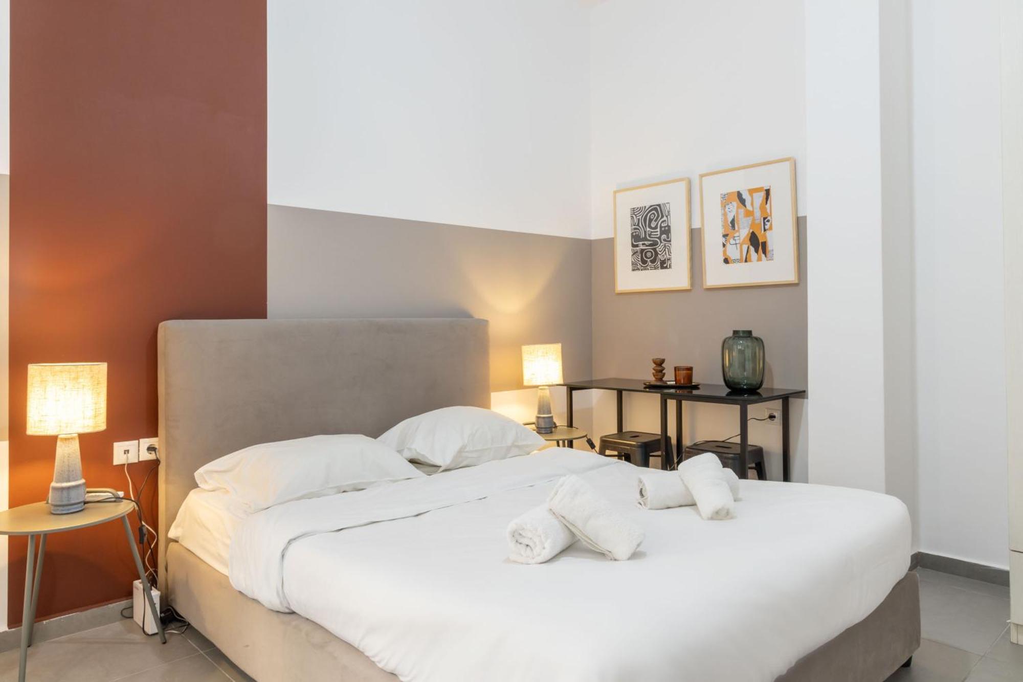 Renovated 5 Bdr House Near Acropolis - New Beds, Terrace & Green Yard 아테네 외부 사진